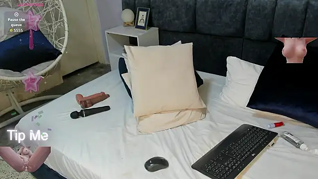 sofia samuels online show from March 15, 7:20 pm