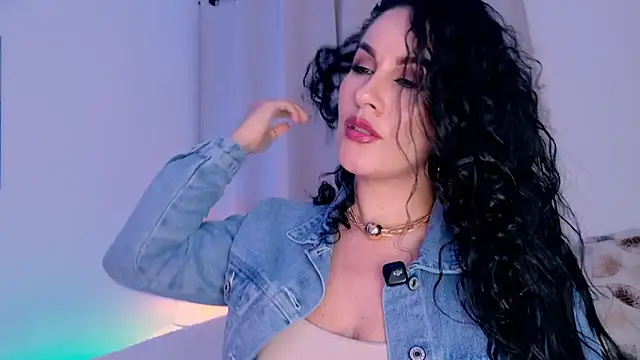 Pamela Rosal online show from June 6, 4:12 pm