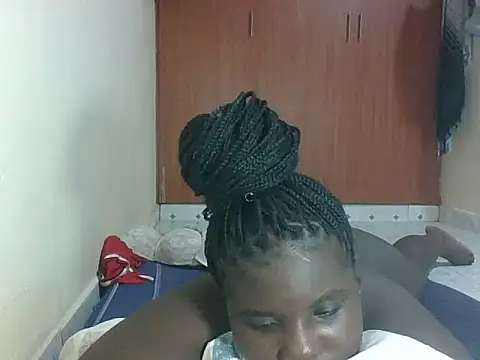 Snapshot of hotebbbyy chatting on May 15, 12:39 am hotebbbyy online show from May 15, 12:39 am