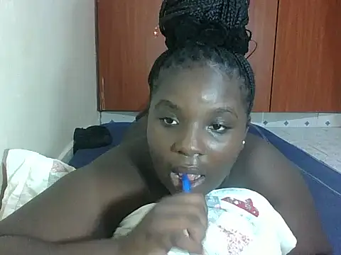 Snapshot of hotebbbyy chatting on May 20, 5:52 pm hotebbbyy online show from May 20, 5:52 pm
