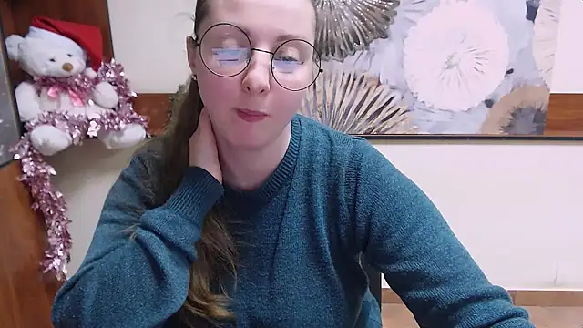 Snapshot of _Annabelle_Lee chatting on December 17, 10:44 am Annabelle Lee online show from December 17, 10:44 am