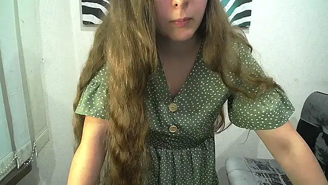 Snapshot of _Annabelle_Lee chatting on August 2, 6:12 am Annabelle Lee online show from August 2, 6:12 am