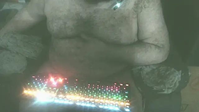 hairyhulk online show from December 14, 4:07 am