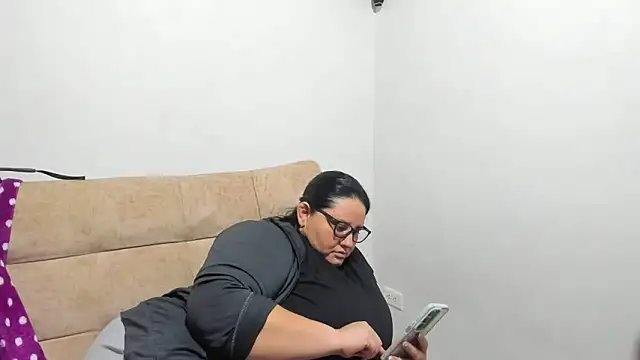 tetasgrandes karol online show from November 9, 12:42 am