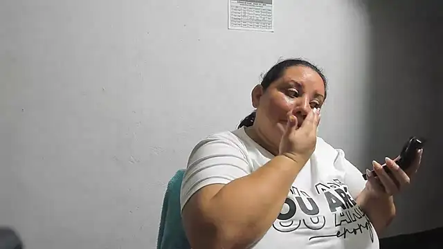 tetasgrandes karol online show from March 8, 1:14 am