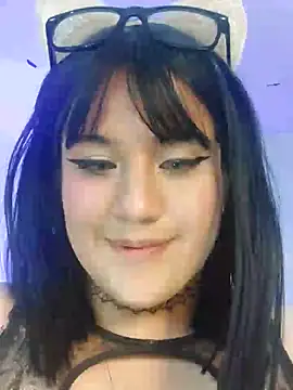 ItsNaiixa online show from December 15, 12:18 am