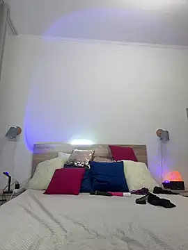 KateRedgar online show from February 18, 2:24 pm