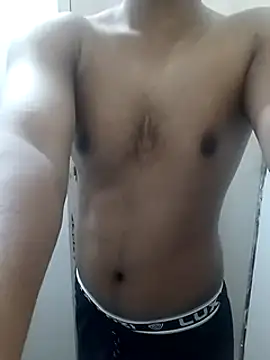 Snapshot of hottboy_39 chatting on December 9, 4:23 am hottboy 39 online show from December 9, 4:23 am