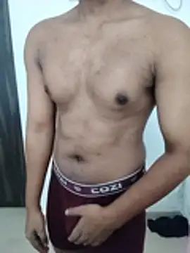 Snapshot of hottboy_39 chatting on July 10, 5:01 am hottboy 39 online show from July 10, 5:01 am
