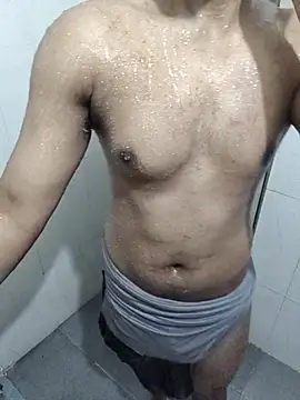 Snapshot of hottboy_39 chatting on July 18, 12:09 pm hottboy 39 online show from July 18, 12:09 pm