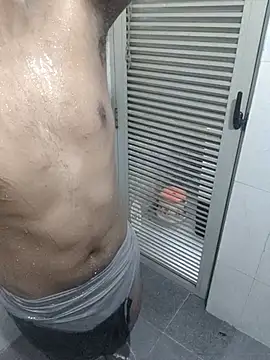 Snapshot of hottboy_39 chatting on July 30, 10:58 am hottboy 39 online show from July 30, 10:58 am