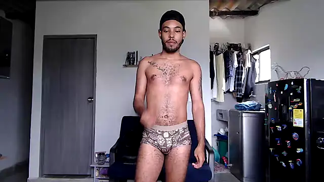 Snapshot of colinbrown chatting on May 18, 3:40 pm colinbrown online show from May 18, 3:40 pm