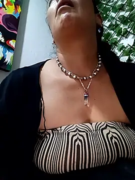 Snapshot of amatista_3012 chatting on May 22, 9:42 pm amatista 3012 online show from May 22, 9:42 pm