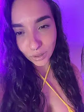 Snapshot of ThaliaRivera_ chatting on May 6, 3:13 am ThaliaRivera online show from May 6, 3:13 am