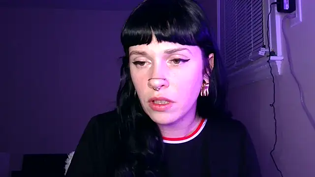 Snapshot of Marcelinegoddess chatting on February 10, 4:49 am Marcelinegoddess online show from February 10, 4:49 am