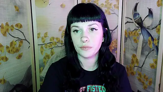 Snapshot of Marcelinegoddess chatting on March 6, 4:31 am Marcelinegoddess online show from March 6, 4:31 am