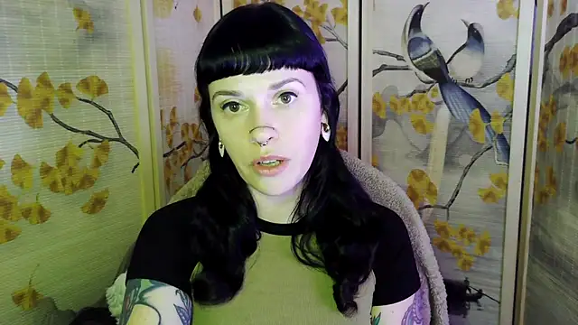 Snapshot of Marcelinegoddess chatting on March 12, 4:40 am Marcelinegoddess online show from March 12, 4:40 am