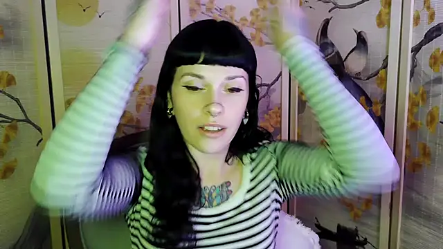 Snapshot of Marcelinegoddess chatting on March 29, 5:40 am Marcelinegoddess online show from March 29, 5:40 am