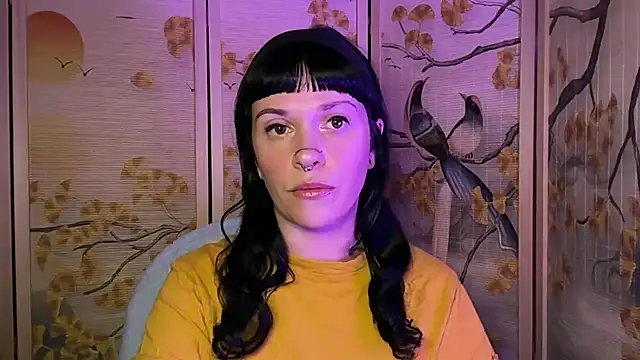 Snapshot of Marcelinegoddess chatting on April 9, 2:22 am Marcelinegoddess online show from April 9, 2:22 am