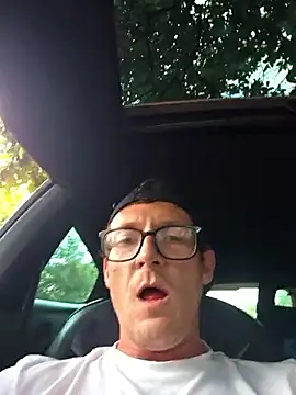 Snapshot of TheSouthernKing chatting on January 13, 9:47 am TheSouthernKing online show from January 13, 9:47 am