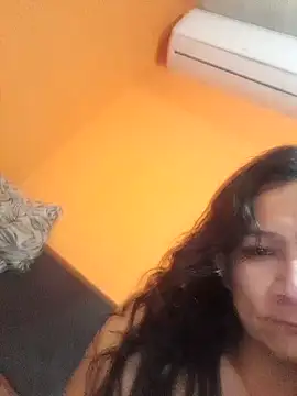 miicheele32 online show from January 23, 5:42 pm