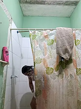 miicheele32 online show from October 24, 6:54 am