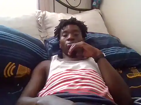 Snapshot of SmallGoodNutts chatting on February 6, 2:48 pm SmallGoodNutts online show from February 6, 2:48 pm