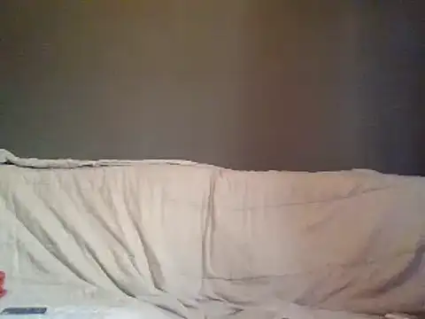 Snapshot of SmallGoodNutts chatting on February 8, 2:27 pm SmallGoodNutts online show from February 8, 2:27 pm