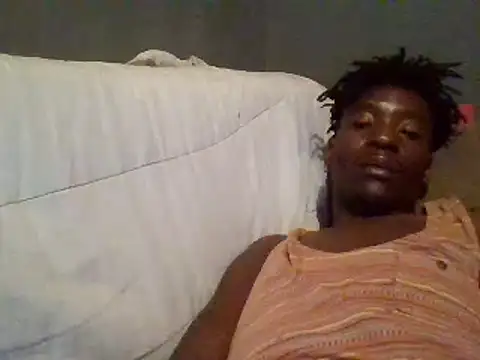 Snapshot of SmallGoodNutts chatting on February 8, 8:53 pm SmallGoodNutts online show from February 8, 8:53 pm