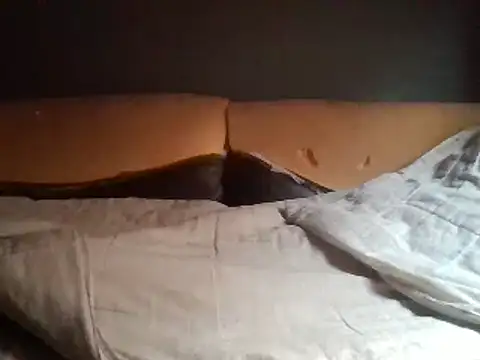 Snapshot of SmallGoodNutts chatting on February 9, 5:19 am SmallGoodNutts online show from February 9, 5:19 am