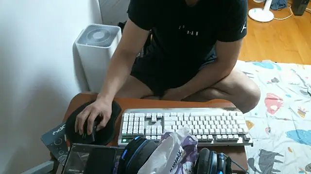 Stellan 0412 online show from February 17, 3:19 pm