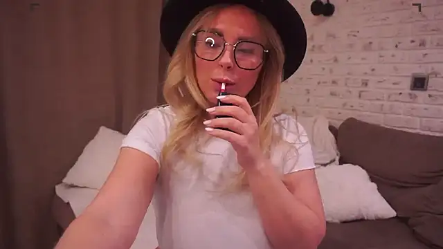 Charming Daphny online show from March 14, 12:51 pm