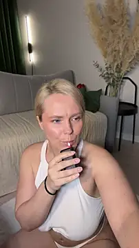 Charming Daphny online show from May 16, 10:36 am