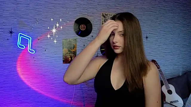 Snapshot of GloriaElmer chatting on October 13, 5:07 am GloriaElmer online show from October 13, 5:07 am