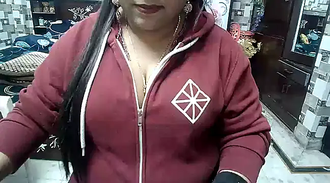 kiranpreet85 online show from January 20, 5:06 pm