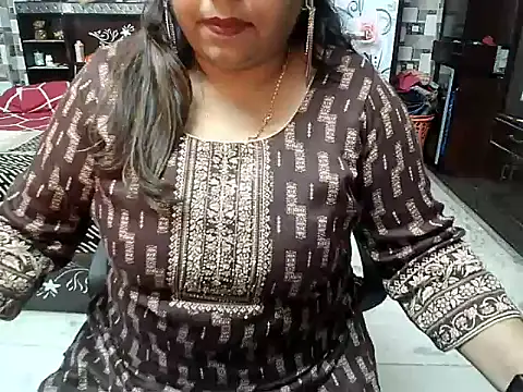 kiranpreet85 online show from March 17, 2:01 pm