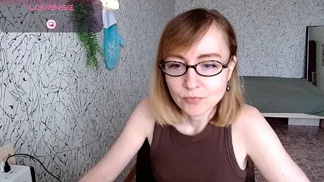 Athena Richards online show from March 12, 8:42 am