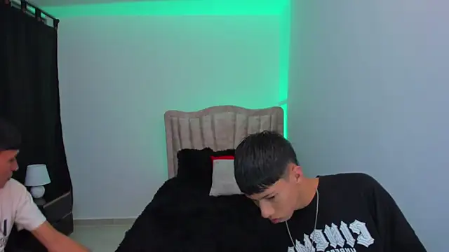 Juan Nd Steven online show from September 30, 10:04 pm