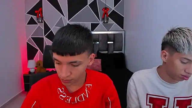 Snapshot of Juan_Nd_Steven chatting on May 3, 11:38 am Juan Nd Steven online show from May 3, 11:38 am