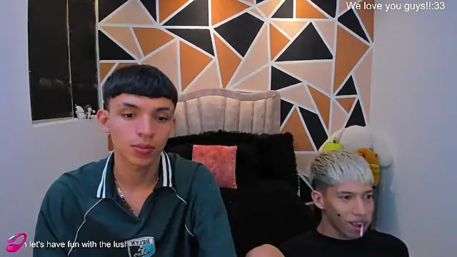 Snapshot of Juan_Nd_Steven chatting on July 17, 3:46 am Juan Nd Steven online show from July 17, 3:46 am