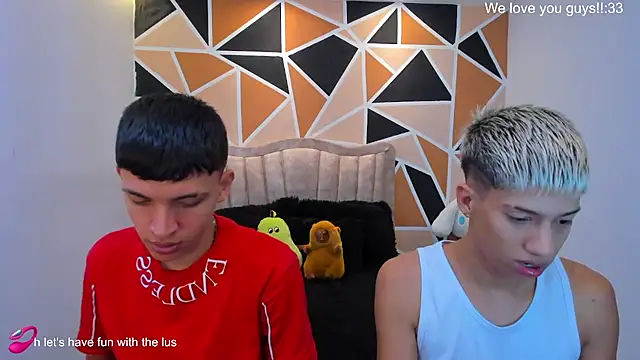 Snapshot of Juan_Nd_Steven chatting on July 28, 2:18 am Juan Nd Steven online show from July 28, 2:18 am