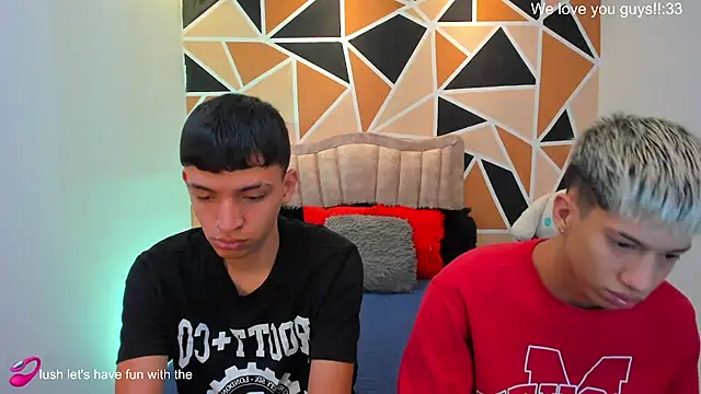 Snapshot of Juan_Nd_Steven chatting on August 4, 10:40 am Juan Nd Steven online show from August 4, 10:40 am