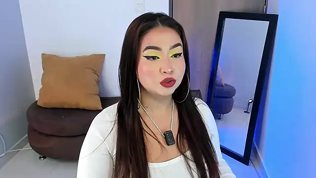 LiahDiaz online show from April 30, 4:13 pm