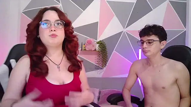 Snapshot of AndrewAnndCherry chatting on June 22, 11:46 pm AndrewAnndCherry online show from June 22, 11:46 pm
