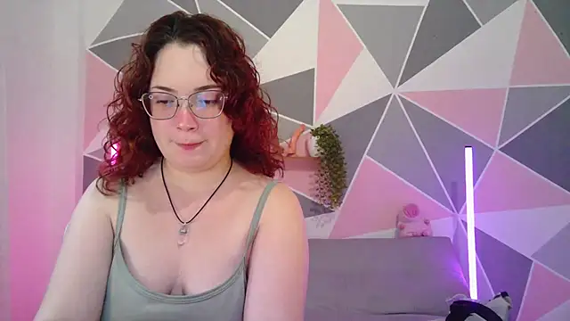 Snapshot of AndrewAnndCherry chatting on June 26, 10:58 pm AndrewAnndCherry online show from June 26, 10:58 pm