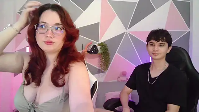 Snapshot of AndrewAnndCherry chatting on July 13, 10:56 pm AndrewAnndCherry online show from July 13, 10:56 pm