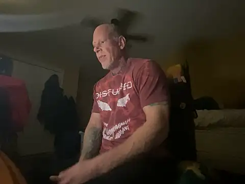 hunterbiggun007 online show from December 19, 5:53 pm