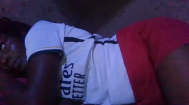 Snapshot of pretty_prickle chatting on December 31, 6:13 pm pretty prickle online show from December 31, 6:13 pm