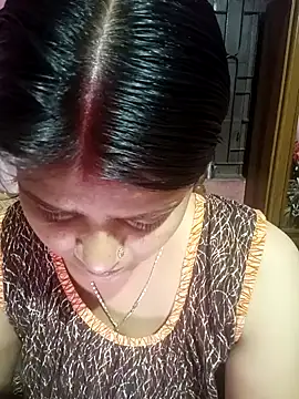 Snapshot of Hot_Pakhi chatting on February 4, 2:43 pm Hot Pakhi online show from February 4, 2:43 pm