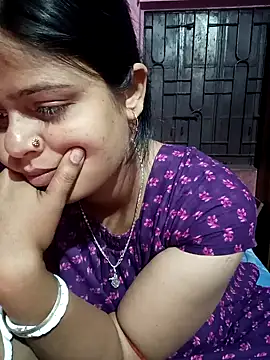 Snapshot of Hot_Pakhi chatting on February 9, 11:25 am Hot Pakhi online show from February 9, 11:25 am